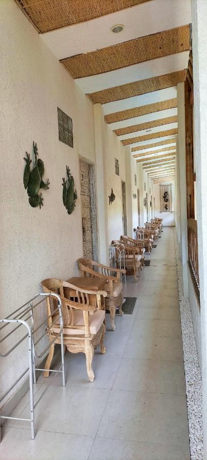 The 5 Brothers Hotel Gili Trawangan Exterior photo