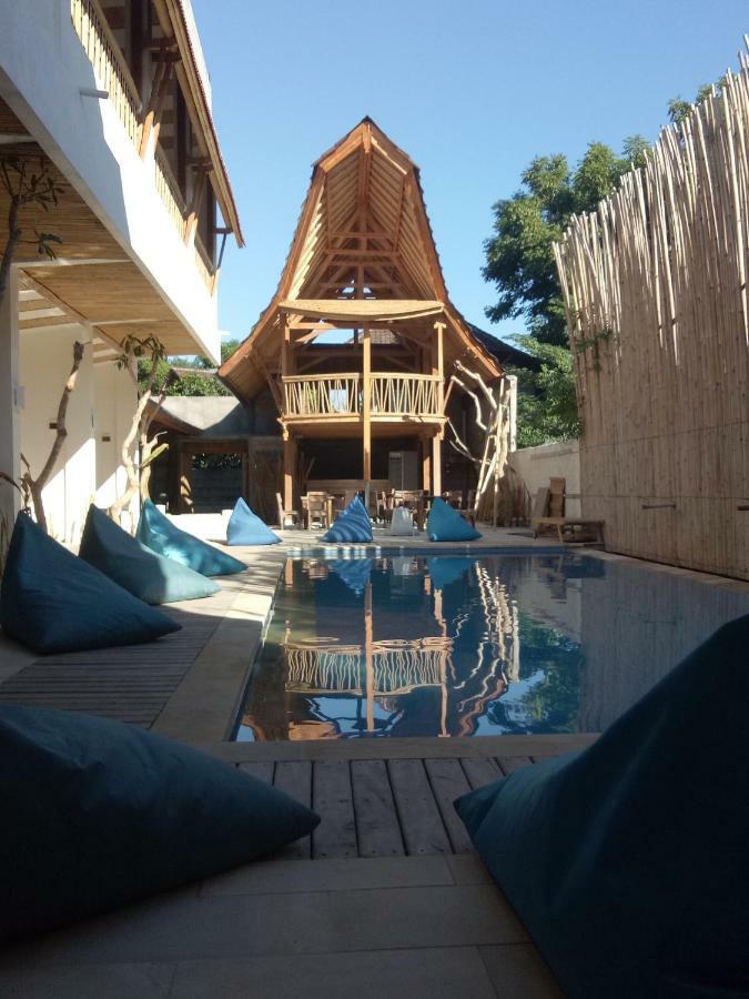 The 5 Brothers Hotel Gili Trawangan Exterior photo