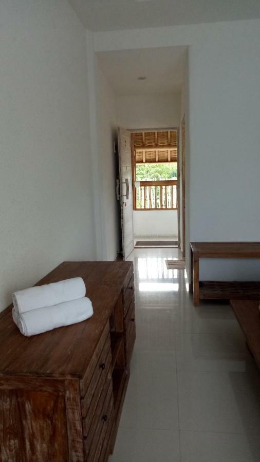 The 5 Brothers Hotel Gili Trawangan Exterior photo
